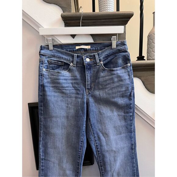 Levi’s Classic Cuffed Bootcut Jeans sz 4 EUC - Picture 3 of 6